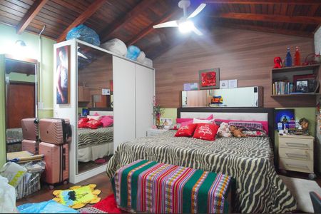 Casa à venda com 120m², 3 quartos e 3 vagasSuíte 2