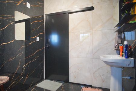 Casa à venda com 120m², 3 quartos e 3 vagasBanheiro da Suíte 1