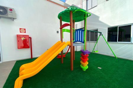 Apartamento para alugar com 55m², 2 quartos e 2 vagasÁrea comum - Playground