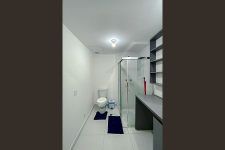 Banheiro de kitnet/studio para alugar com 1 quarto, 28m² em Belenzinho, São Paulo