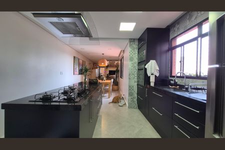 Cozinha  de apartamento à venda com 1 quarto, 61m² em Parque das Nações, Santo André