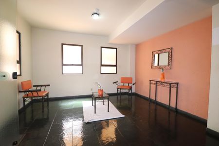 Apartamento à venda com 61m², 1 quarto e 1 vagaHall de entrada