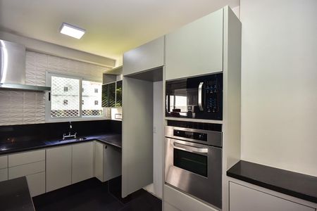 Apartamento à venda com 124m², 4 quartos e 2 vagasCozinha