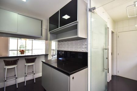 Apartamento à venda com 124m², 4 quartos e 2 vagasCozinha