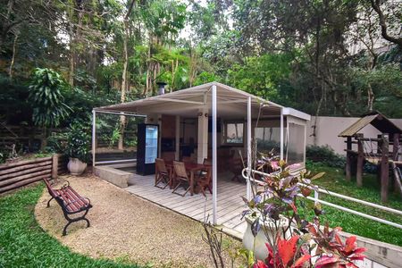 Apartamento à venda com 124m², 4 quartos e 2 vagasChurrasqueira