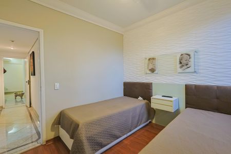 Apartamento à venda com 97m², 3 quartos e 1 vaga Apartamento à venda com 97m², 3 quartos e 1 vagaQuarto 2