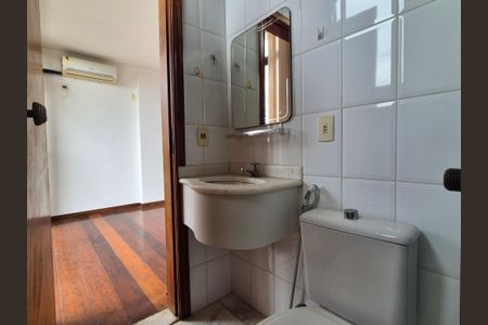 Apartamento para alugar com 350m², 4 quartos e 2 vagasBanheiro suite 1