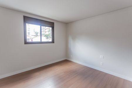 Apartamento à venda com 68m², 2 quartos e 2 vagasSuíte