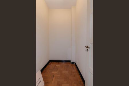 Apartamento à venda com 84m², 1 quarto e sem vaga Apartamento à venda com 84m², 1 quarto e sem vagaQuarto de Serviço