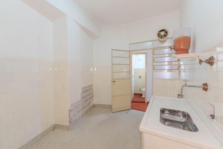 Apartamento à venda com 84m², 1 quarto e sem vaga Apartamento à venda com 84m², 1 quarto e sem vagaCozinha