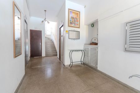 Apartamento à venda com 84m², 1 quarto e sem vaga Apartamento à venda com 84m², 1 quarto e sem vagaHall de entrada