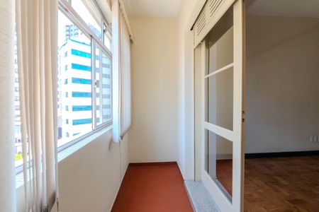 Sacada de apartamento à venda com 1 quarto, 84m² em Bela Vista, São Paulo