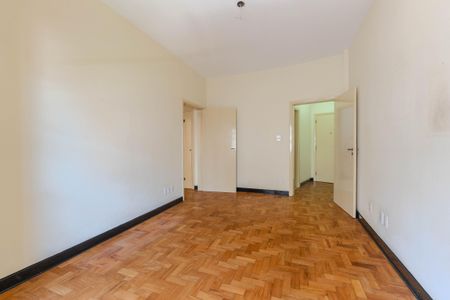 Apartamento à venda com 84m², 1 quarto e sem vaga Apartamento à venda com 84m², 1 quarto e sem vagaSala