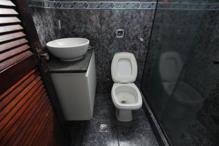 Casa à venda com 400m², 5 quartos e 2 vagasBanheiro Social 1