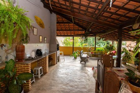 Casa à venda com 150m², 5 quartos e 2 vagasCasa1 - Espaço Gourmet e Terraço