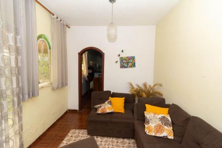 Casa à venda com 150m², 5 quartos e 2 vagasCasa1 - Sala