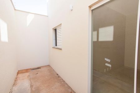 Apartamento para alugar com 50m², 2 quartos e 1 vagaVaranda