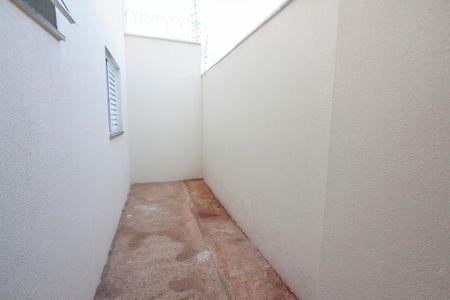 Apartamento para alugar com 50m², 2 quartos e 1 vagaQuintal