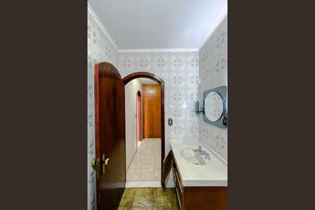 Casa à venda com 194m², 4 quartos e 2 vagas Casa à venda com 194m², 4 quartos e 2 vagasBanheiro da Suíte