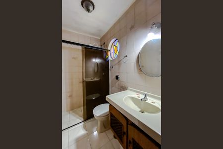 Casa à venda com 194m², 4 quartos e 2 vagas Casa à venda com 194m², 4 quartos e 2 vagasBanheiro da Suíte 2