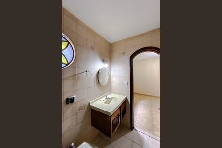 Casa à venda com 194m², 4 quartos e 2 vagas Casa à venda com 194m², 4 quartos e 2 vagasBanheiro da Suíte 2