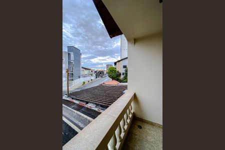 Casa à venda com 194m², 4 quartos e 2 vagas Casa à venda com 194m², 4 quartos e 2 vagasVaranda da Suíte