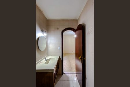 Casa à venda com 194m², 4 quartos e 2 vagas Casa à venda com 194m², 4 quartos e 2 vagasBanheiro da Suíte 2