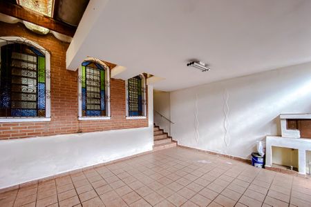 Casa à venda com 194m², 4 quartos e 2 vagas Casa à venda com 194m², 4 quartos e 2 vagasGaragem
