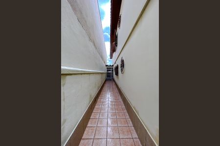 Casa à venda com 194m², 4 quartos e 2 vagas Casa à venda com 194m², 4 quartos e 2 vagasÁrea externa