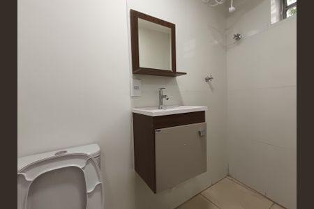 Studio para alugar com 40m², 1 quarto e sem vaga Studio para alugar com 40m², 1 quarto e sem vagaBanheiro Social