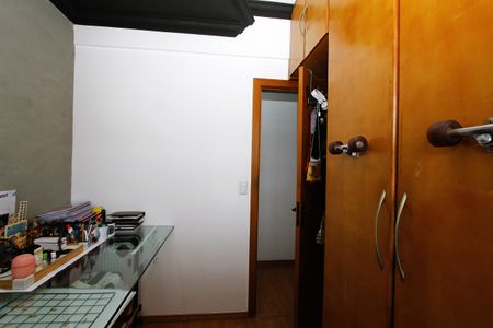 Quarto 1 de apartamento para alugar com 3 quartos, 70m² em Caiçara-adelaide, Belo Horizonte