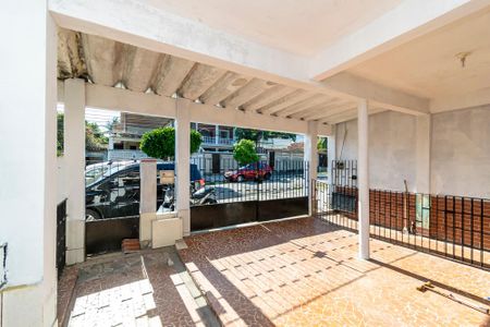 Apartamento à venda com 120m², 2 quartos e sem vagaVaranda e Garagem