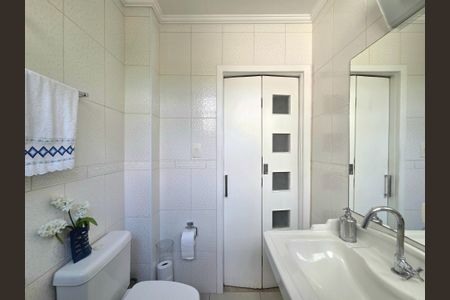 Apartamento à venda com 80m², 2 quartos e 1 vagaBanheiro Social