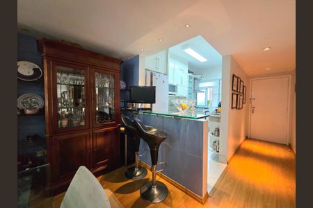 Apartamento à venda com 80m², 2 quartos e 1 vagaSala