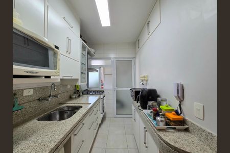 Cozinha de apartamento à venda com 2 quartos, 80m² em Indianópolis, São Paulo