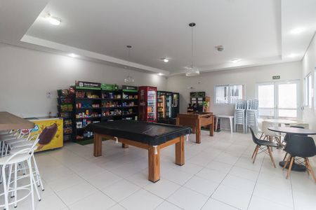 Apartamento para alugar com 55m², 2 quartos e 1 vaga Apartamento para alugar com 55m², 2 quartos e 1 vagaSala de Jogos/Mercado