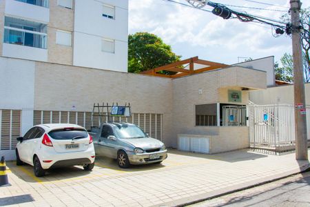 Apartamento para alugar com 67m², 2 quartos e 2 vagasFachada