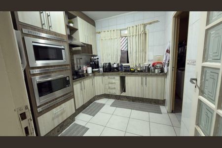 Casa à venda com 90m², 2 quartos e 2 vagas