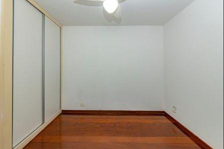 Apartamento para alugar com 139m², 3 quartos e 2 vagas Apartamento para alugar com 139m², 3 quartos e 2 vagasQuarto 3