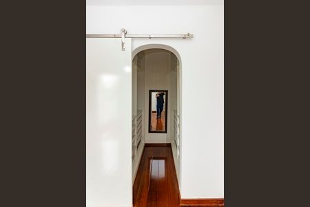 Apartamento para alugar com 139m², 3 quartos e 2 vagas Apartamento para alugar com 139m², 3 quartos e 2 vagasCloset da suíte