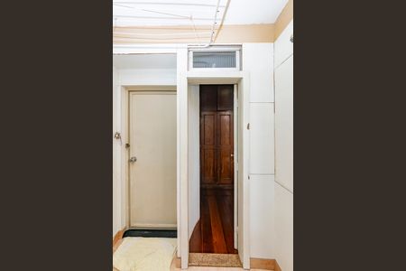 Apartamento para alugar com 139m², 3 quartos e 2 vagas Apartamento para alugar com 139m², 3 quartos e 2 vagasQuarto de Serviço