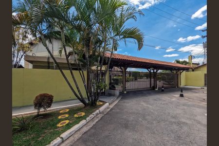 Casa de condomínio à venda com 70m², 2 quartos e 1 vagaFachada