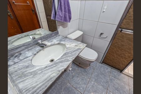 Casa de condomínio à venda com 70m², 2 quartos e 1 vagaBanheiro