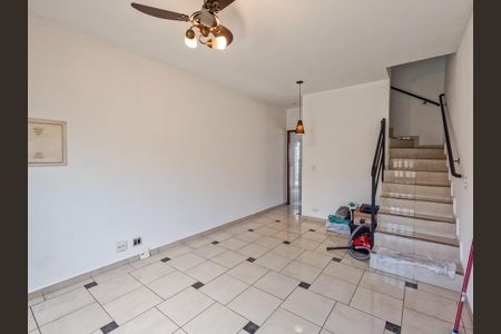 Casa de condomínio à venda com 70m², 2 quartos e 1 vagaSala