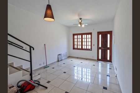 Casa de condomínio à venda com 70m², 2 quartos e 1 vagaSala