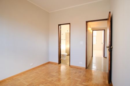 Casa à venda com 105m², 2 quartos e 2 vagasSuíte