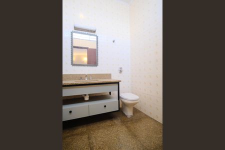 Casa à venda com 105m², 2 quartos e 2 vagasBanheiro Social