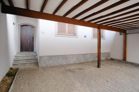 Casa à venda com 105m², 2 quartos e 2 vagasGaragem