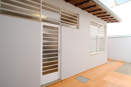 Casa à venda com 105m², 2 quartos e 2 vagasQuintal