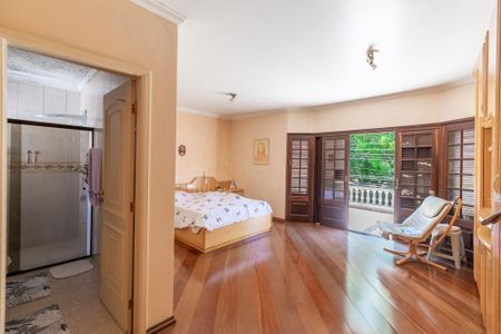 Casa à venda com 217m², 2 quartos e 2 vagasSuíte 1